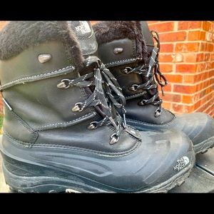 Men’s North Face Chilkat Winter Boots